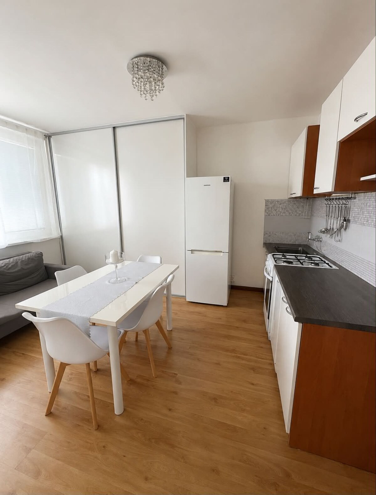 PREDAJ : 1 IZBOVÝ BYT, UL. KOMENSKÉHO, KOMÁRNO — foto 3