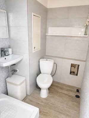PREDAJ : 1 IZBOVÝ BYT, UL. KOMENSKÉHO, KOMÁRNO — foto 6