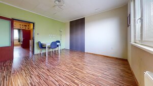 NA PREDAJ 3 IZBOVÝ BYT S LOGGIOU NA UL. GEN. KLAPKU, KOMÁRNO — foto 1