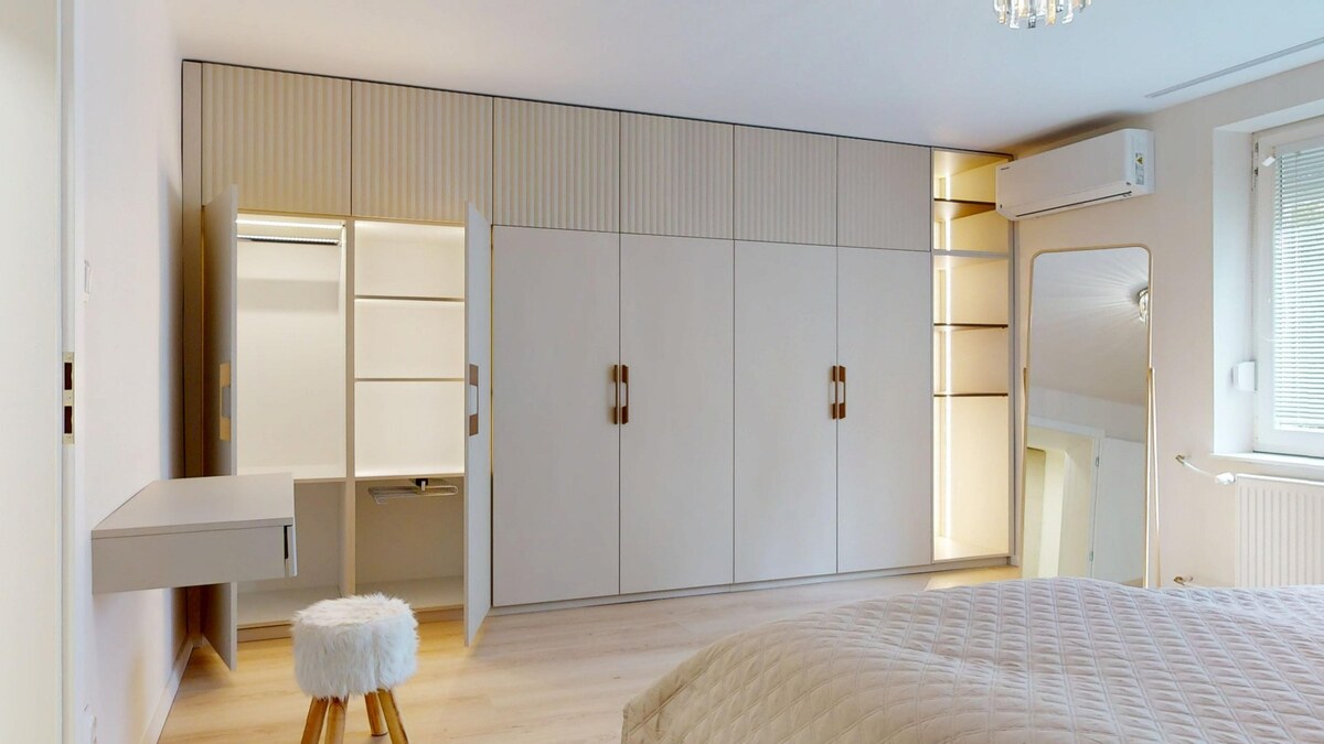 PREDAJ: 3 IZBOVÝ LUXUSNÝ BYT AJ SO ZARIADENÍM, CENTRUM, UL. LETNÁ — foto 7