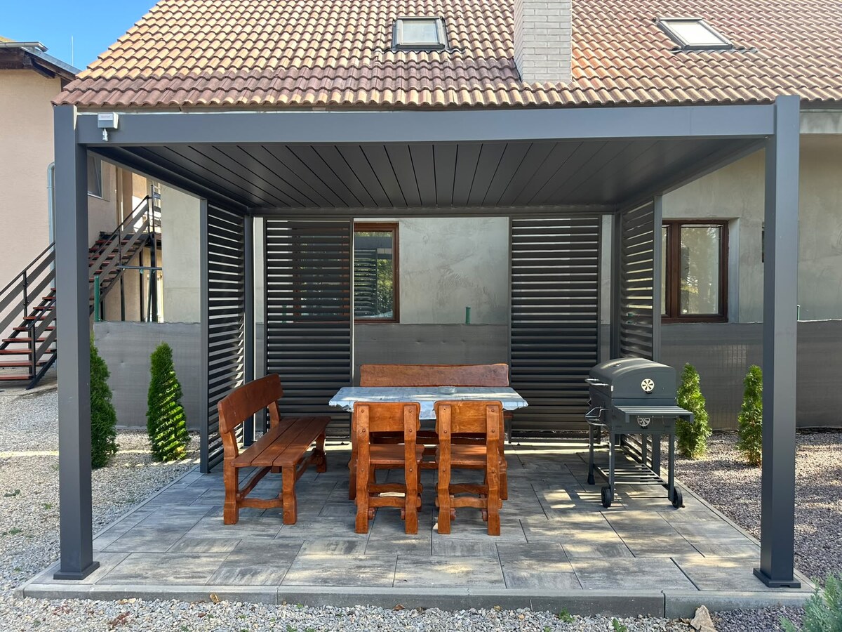 Na predaj : PRVÝ  PENZIÓN  pri kúpalisku . Podhájska — foto 18