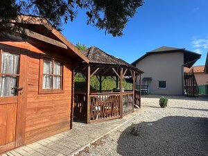 Na predaj : PRVÝ  PENZIÓN  pri kúpalisku . Podhájska — foto 16