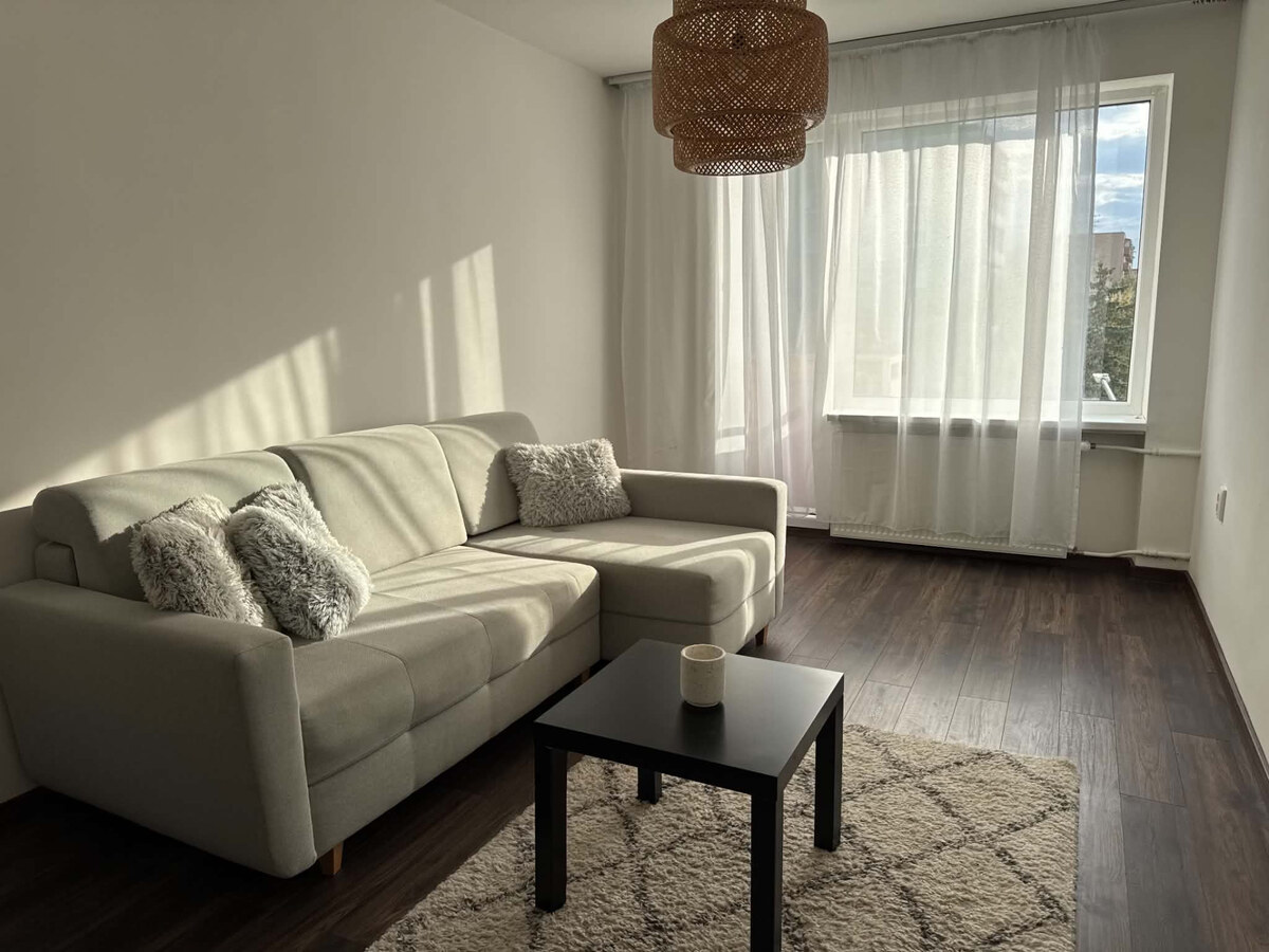 PRENÁJOM 2 izbový, zariadený byt na ul.Mederčská - KOMÁRNO — foto 4