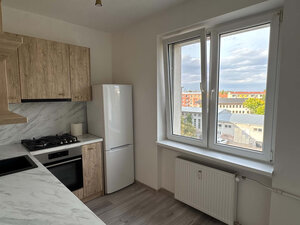 PRENÁJOM 2 izbový, zariadený byt na ul.Mederčská - KOMÁRNO — foto 2