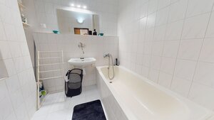 PRENÁJOM 2 izbový, zariadený byt pri nemocnici v Komárne — foto 8