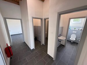 PRENÁJOM : skladov s kanceláriami, Komárno — foto 7