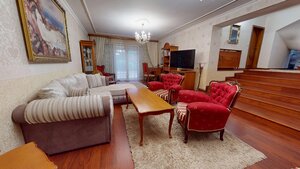 PREDAJ :  RODINNÝ DOM S BAZÉNOM A KRÁSNOU ZÁHRADOU,  KOMÁRNO — foto 8