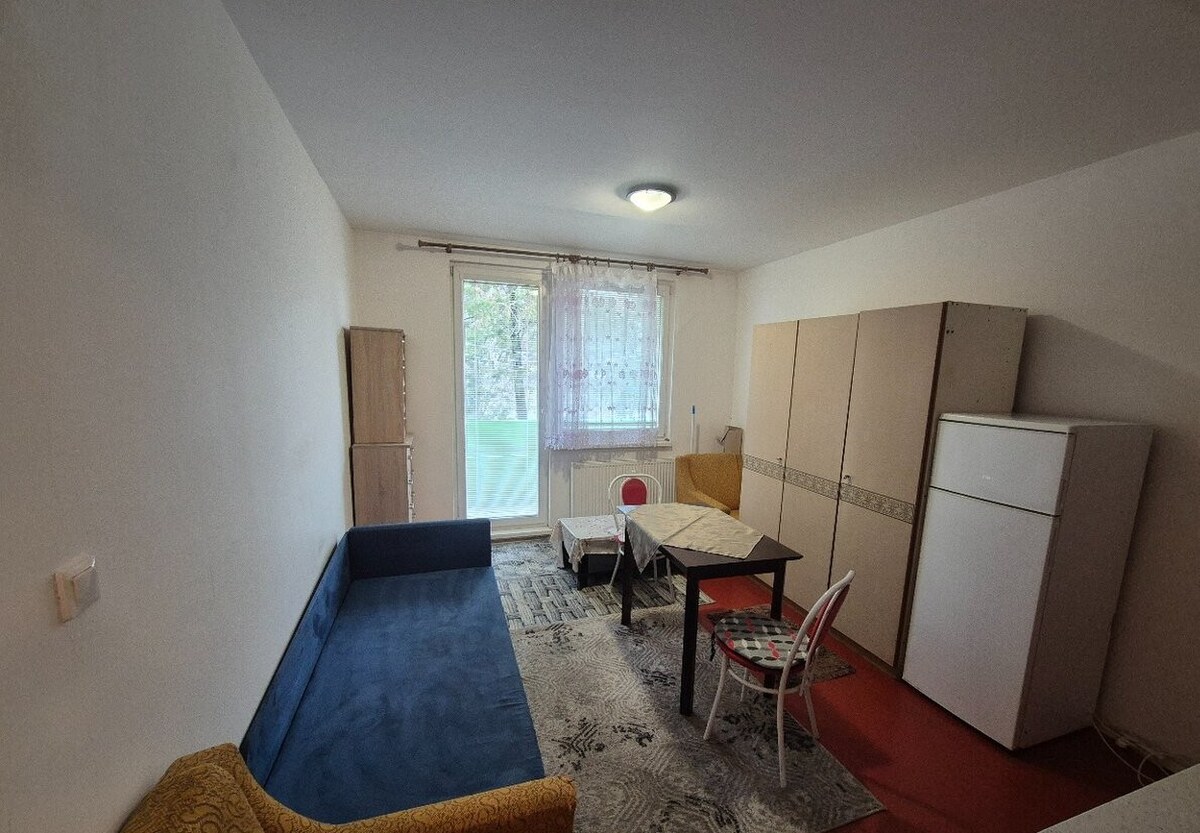 PREDAJ : GARSÓNKA S BALKÓNOM NA VII. SÍDLISKU, KOMÁRNO — foto 2