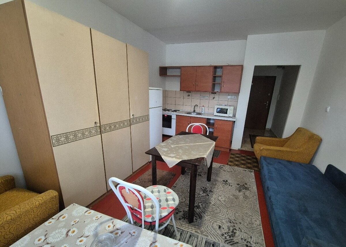 PREDAJ : GARSÓNKA S BALKÓNOM NA VII. SÍDLISKU, KOMÁRNO — foto 4