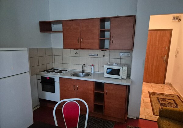 PREDAJ : GARSÓNKA S BALKÓNOM NA VII. SÍDLISKU, KOMÁRNO