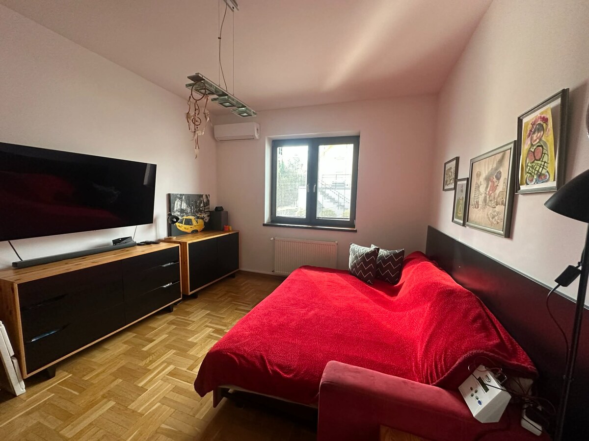 PREDAJ : RODINNÝ DOM VO VYHĽADÁVANEJ LOKALITE, KOMÁRNO — foto 13