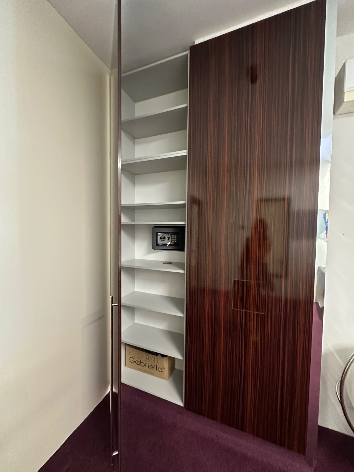 PREDAJ : PRIESTOR VHODNÝ NA BÝVANIE AJ PODNIKANIE, 73m2, KOMÁRNO — foto 5
