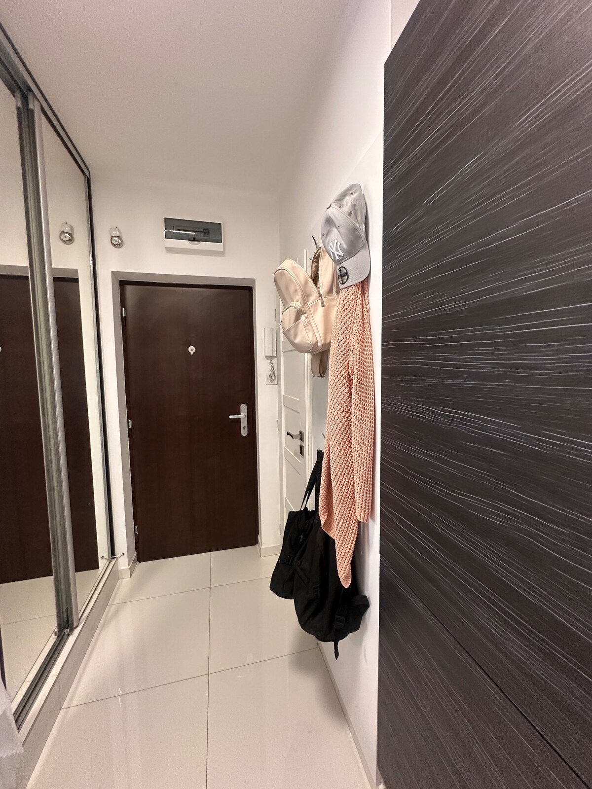 PREDAJ/PRENÁJOM : 3 IZBOVÝ BYT S LOGGIOU, KOMÁRNO — foto 8