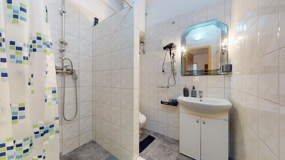 NA PREDAJ APARTMÁN V REKREAČNOM AREÁLI TERMÁLNEHO KÚPALISKA PATINCE — foto 8