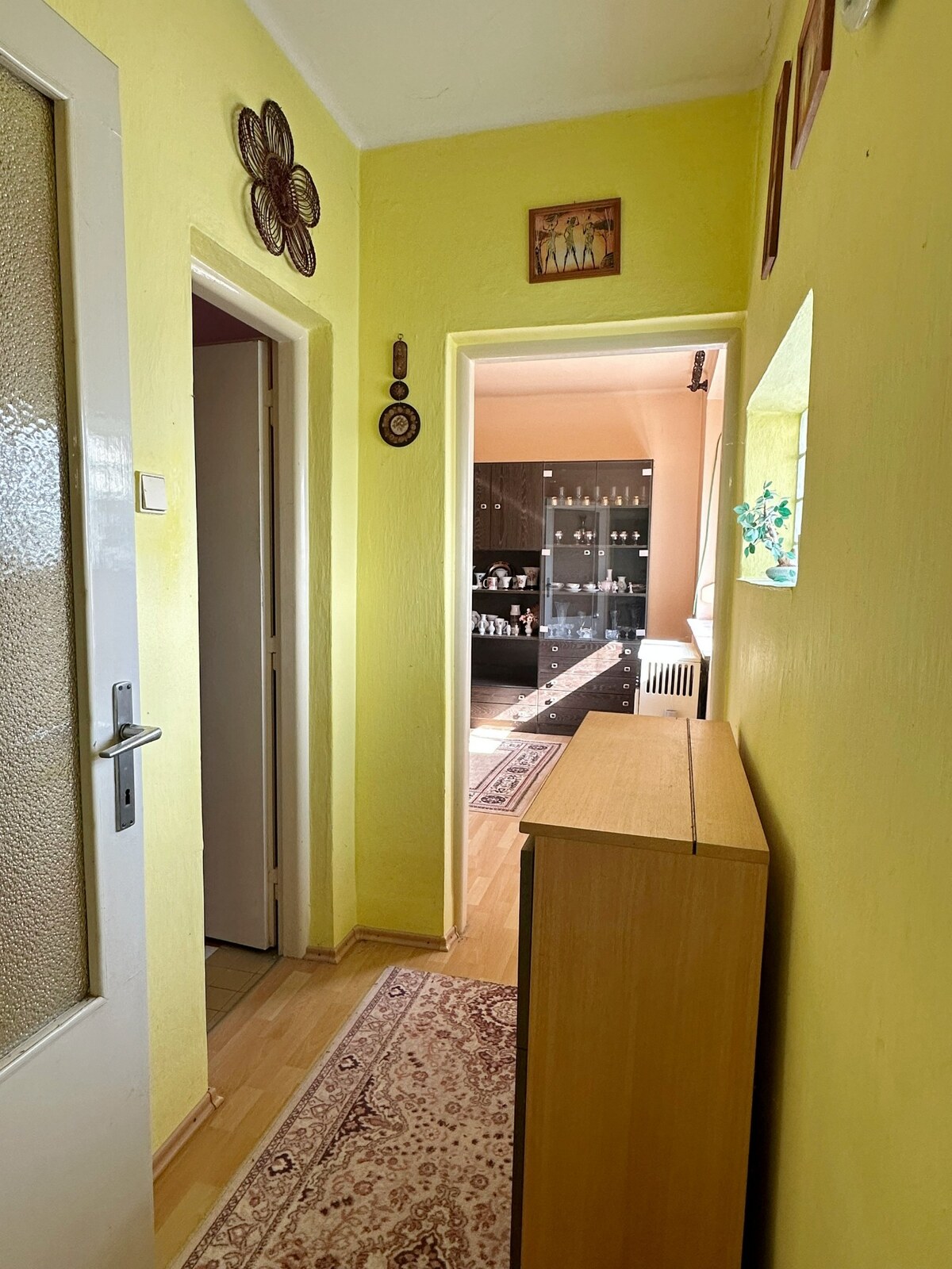 NA PREDAJ RODINNÝ DOM S DVOMI BYTOVÝMI JEDNOTKAMI, KOLÁROVO — foto 17