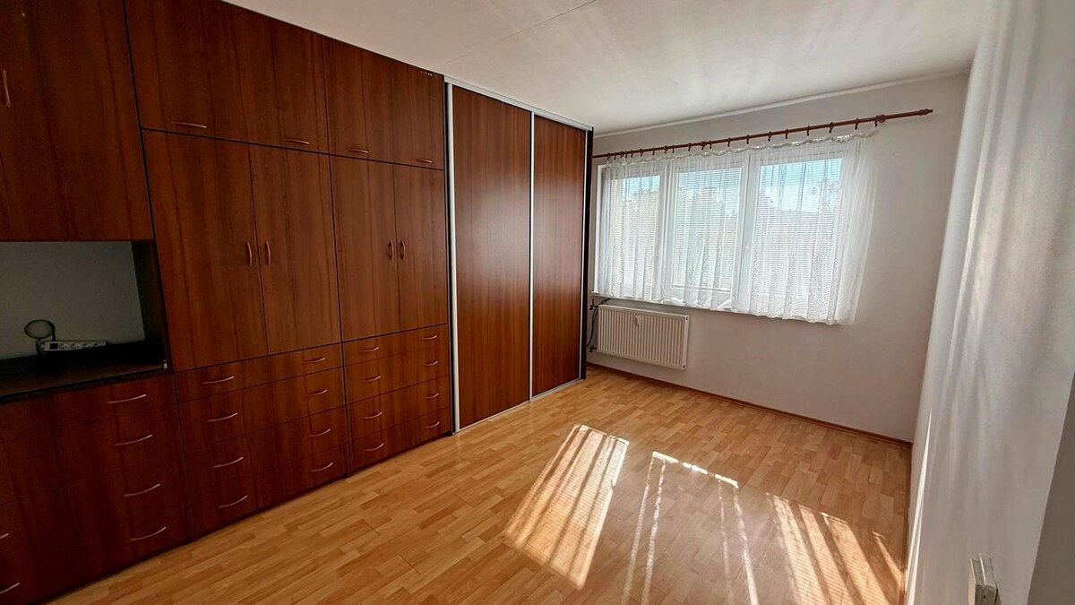 NA PREDAJ 3 IZBOVÝ BYT S BALKÓNOM V KOMÁRNE — foto 4