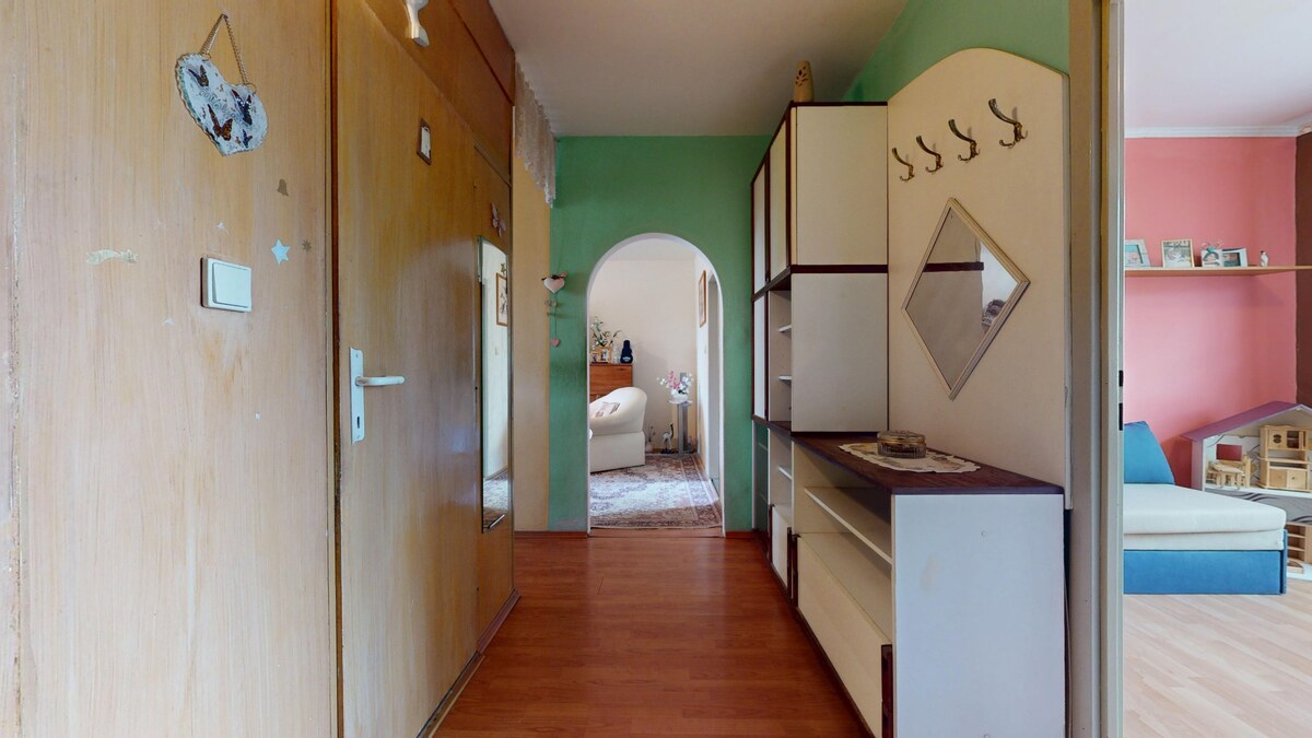 NA PREDAJ 3 IZBOVÝ BYT NA ZAČIATKU VII. SÍDLISKA, UL. PALATÍNOVA — foto 12