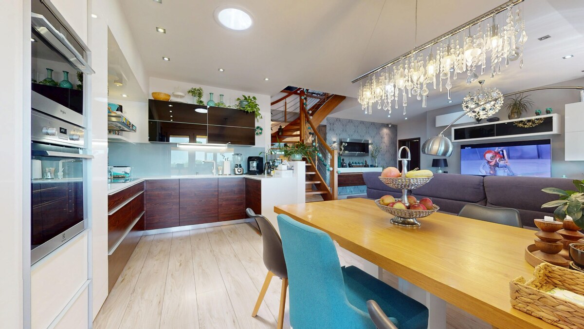 REZERVOVANÝ — foto 5