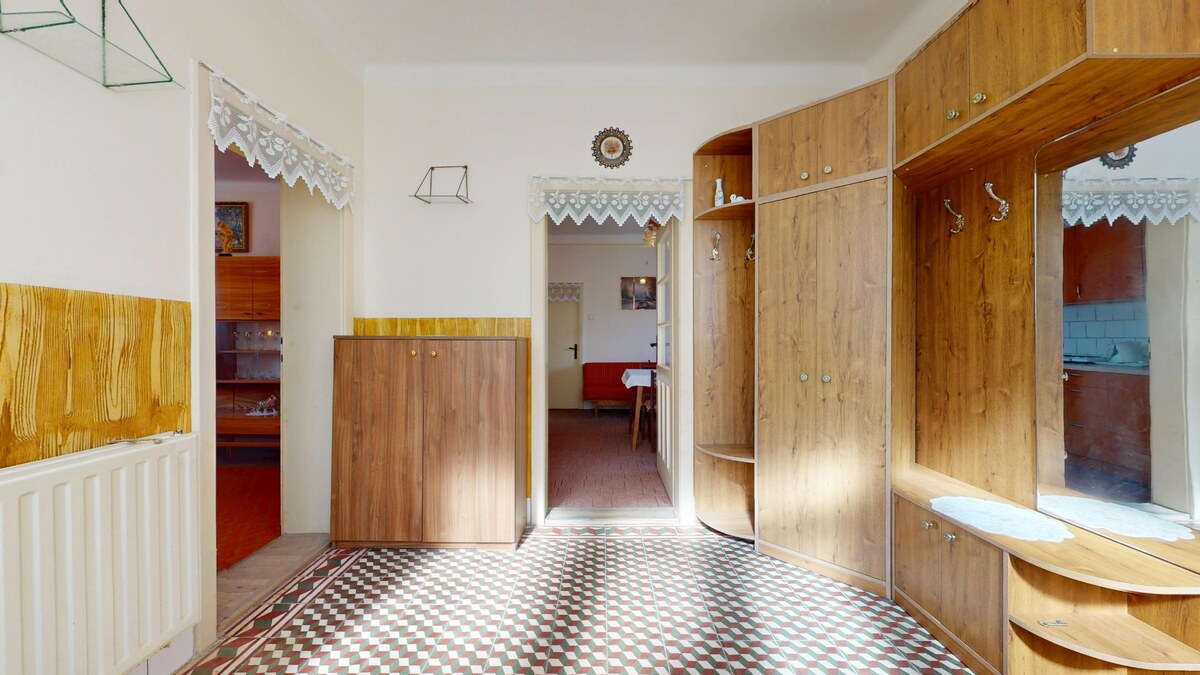 NA PREDAJ 2 IZBOVÝ RODINNÝ DOM S LETNOU KUCHYNKOU, DULOVCE — foto 11