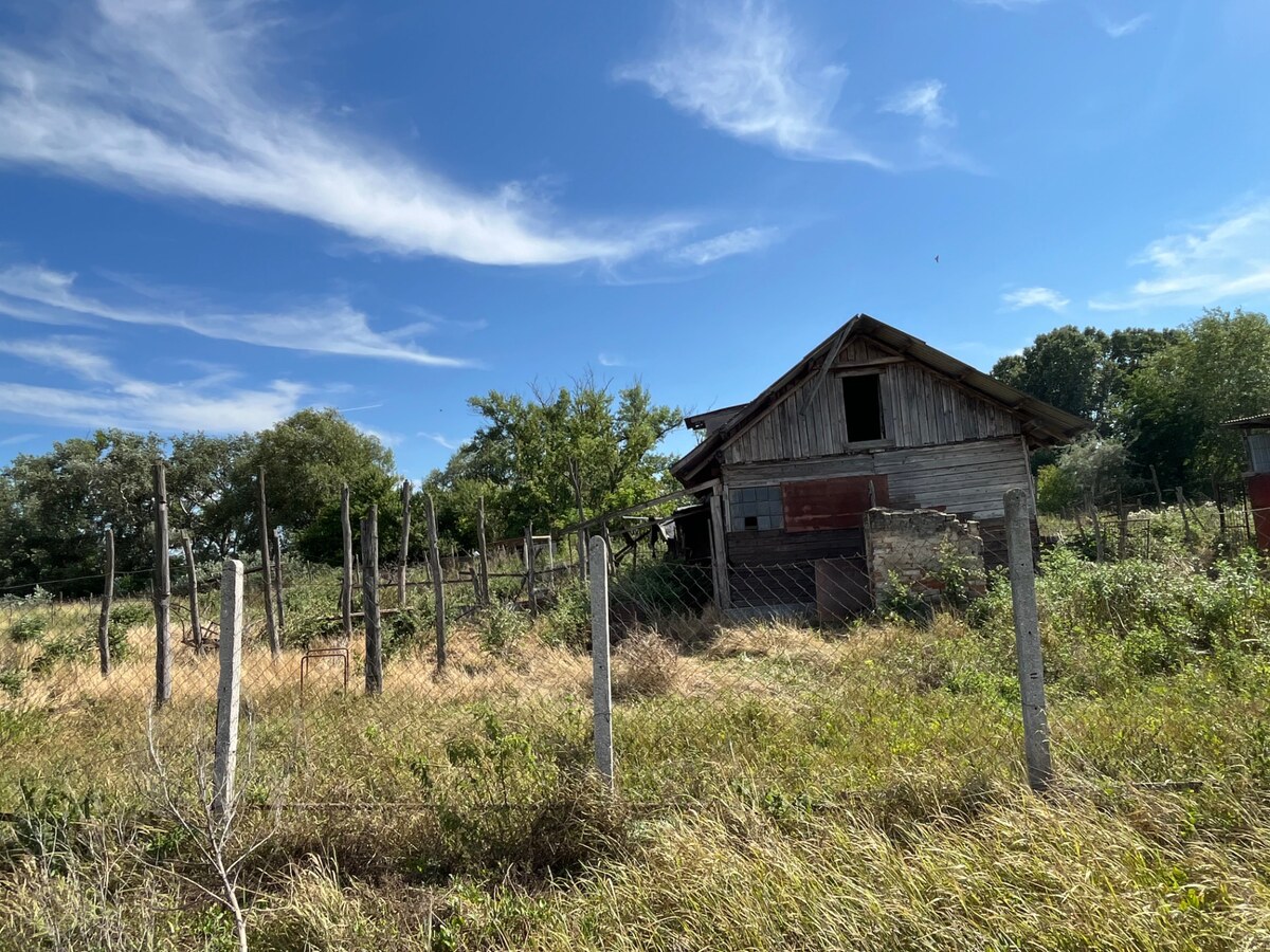 NA PREDAJ: ZA ZNÍŽENÚ CENU pozemok /1300m2/ so starým domom, Komárno — foto 7