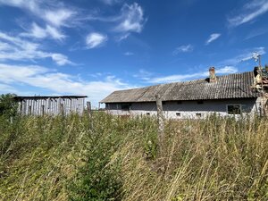 NA PREDAJ: ZA ZNÍŽENÚ CENU pozemok /1300m2/ so starým domom, Komárno — foto 1