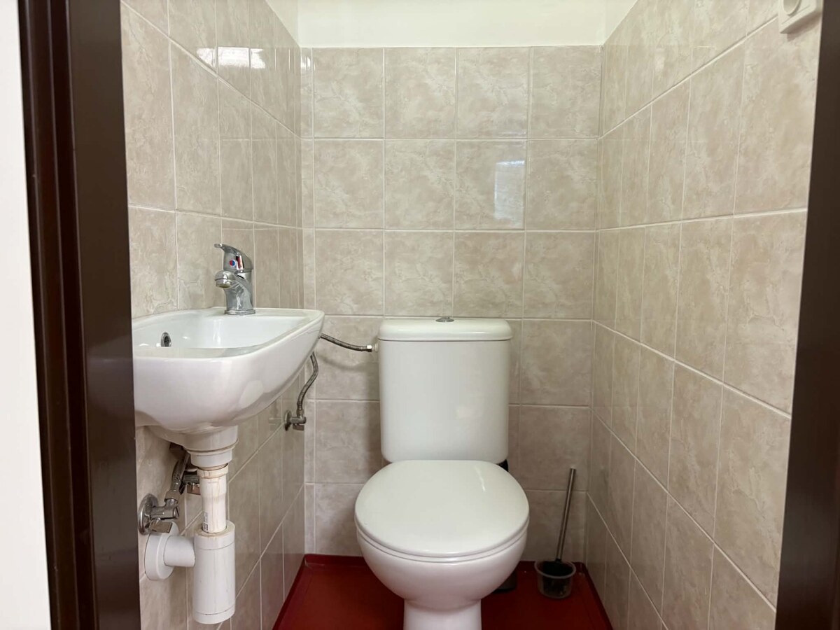 NA PRENÁJOM kancelársky priestor / 30 m²/  v centre mesta s parkovaním — foto 6