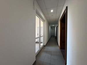 NA PRENÁJOM kancelársky priestor / 30 m²/  v centre mesta s parkovaním — foto 5