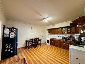 2,5-IZBOVÝ RODINNÝ DOM PRIAMO V CENTRE MESTA NESVADY — foto 10