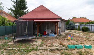 2,5-IZBOVÝ RODINNÝ DOM PRIAMO V CENTRE MESTA NESVADY — foto 16