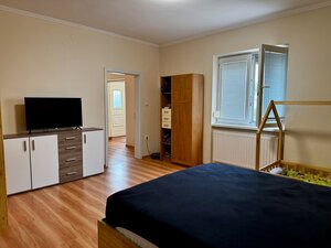 2,5-IZBOVÝ RODINNÝ DOM PRIAMO V CENTRE MESTA NESVADY — foto 5