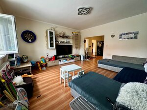 2,5-IZBOVÝ RODINNÝ DOM PRIAMO V CENTRE MESTA NESVADY — foto 6