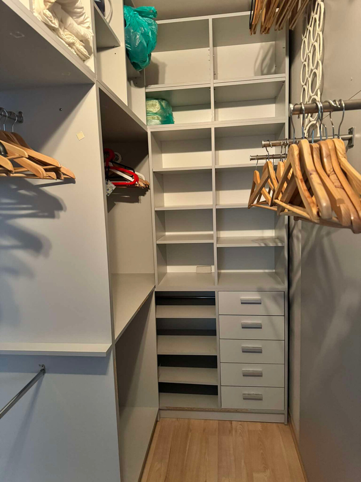 PRENÁJOM: 3 izbový, zrekonštruovaný a zariadený byt na VII.sídlisku — foto 13