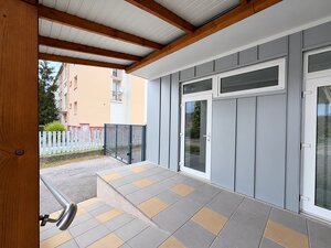 NA PRENÁJOM menší podnikateľský priestor /20 m2/ Komárno — foto 1