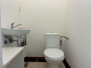 NA PRENÁJOM menší podnikateľský priestor /20 m2/ Komárno — foto 6
