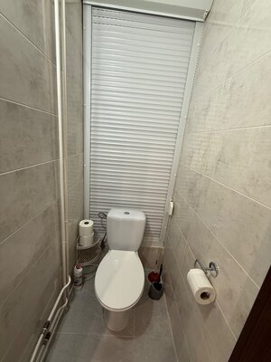 PRENÁJOM , veľký 3 izbový byt ,82m2 ,s balkónom Nové Zámky, prerobený — foto 10