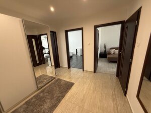 PRENÁJOM , veľký 3 izbový byt ,82m2 ,s balkónom Nové Zámky, prerobený — foto 5