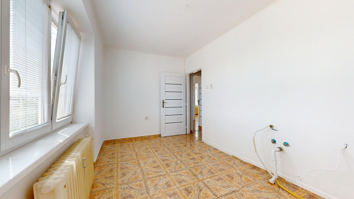 NOVÁ CENA!!! NA PREDAJ 2 IZBOVÝ TEHLOVÝ BYT V CENTRE, VNÚTORNÁ OKRUŽNÁ — foto 7
