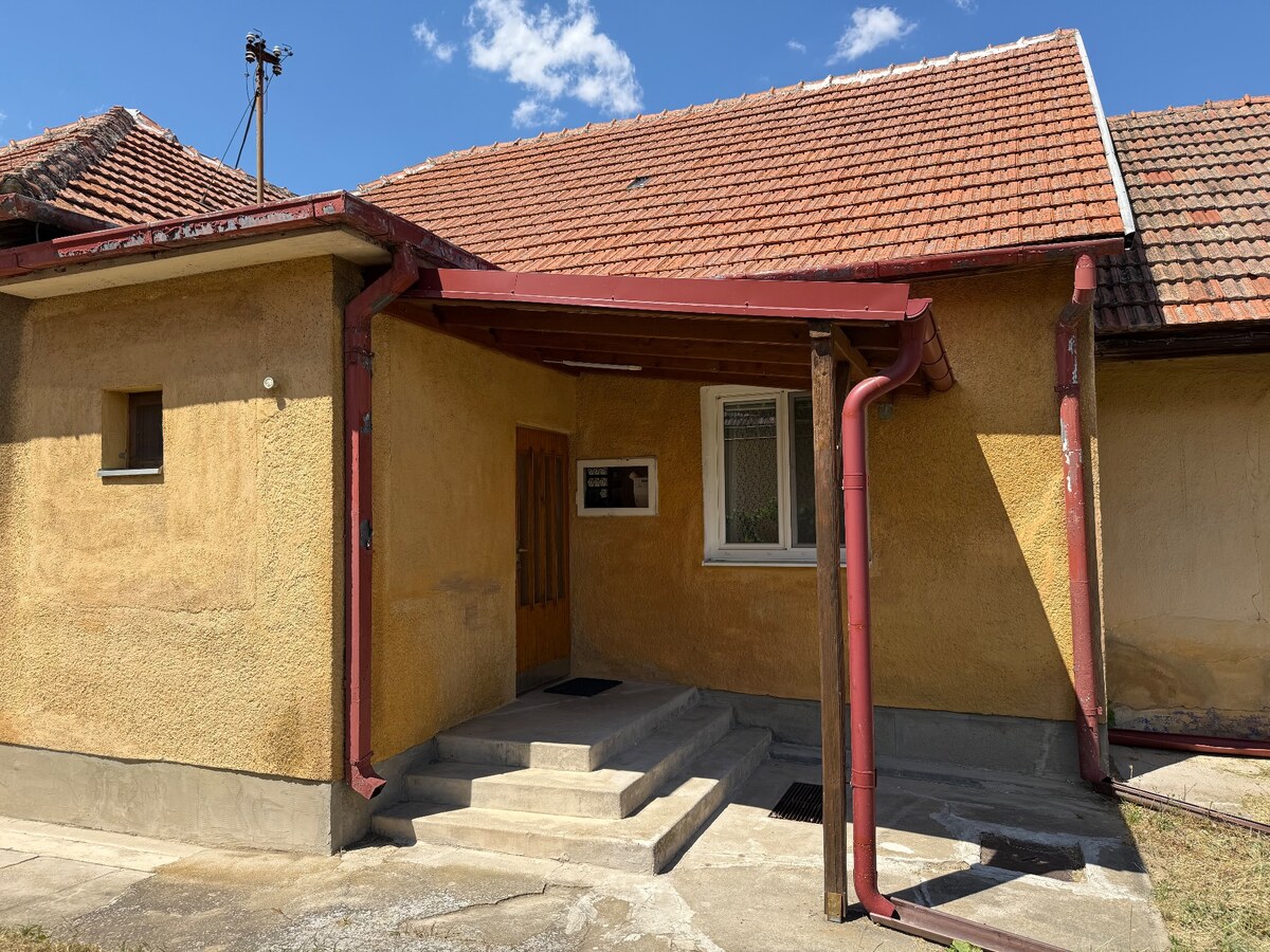 REZERVOVANÉ   rodinný dom , obrovský pozemok 62 árov , Hul — foto 15