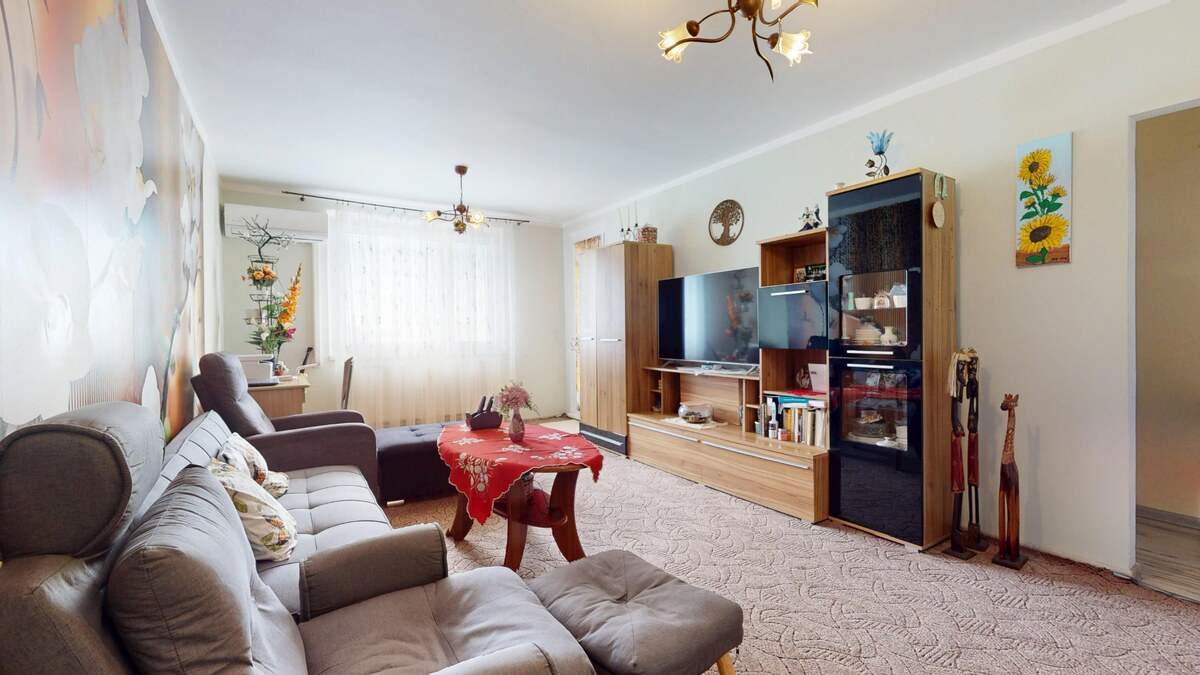 PREDAJ 3 izbový, zrekonštruovaný byt s loggiou na VII.sídlisku — foto 2