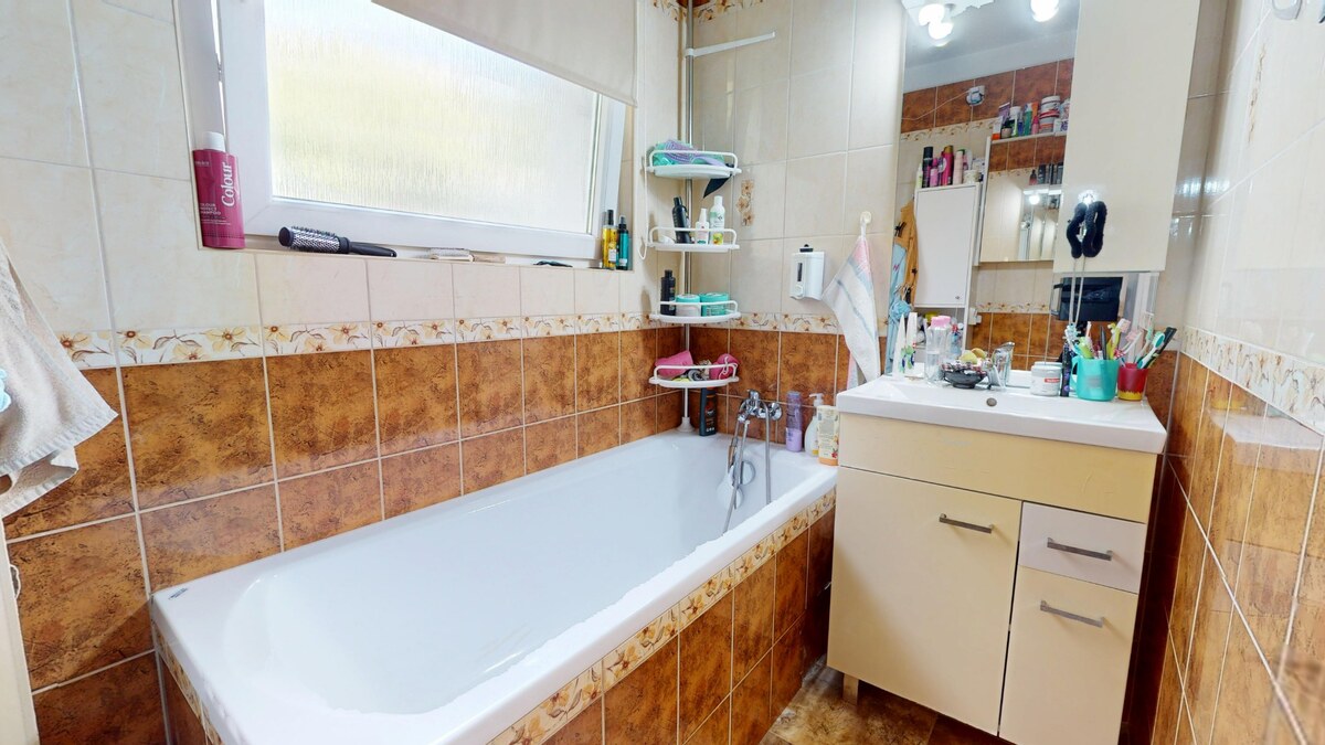 PREDAJ 3 izbový, zrekonštruovaný byt s loggiou na VII.sídlisku — foto 8