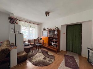 NA PREDAJ starší rodinný dom s veľkým pozemkom, Zlatná na Ostrove — foto 9