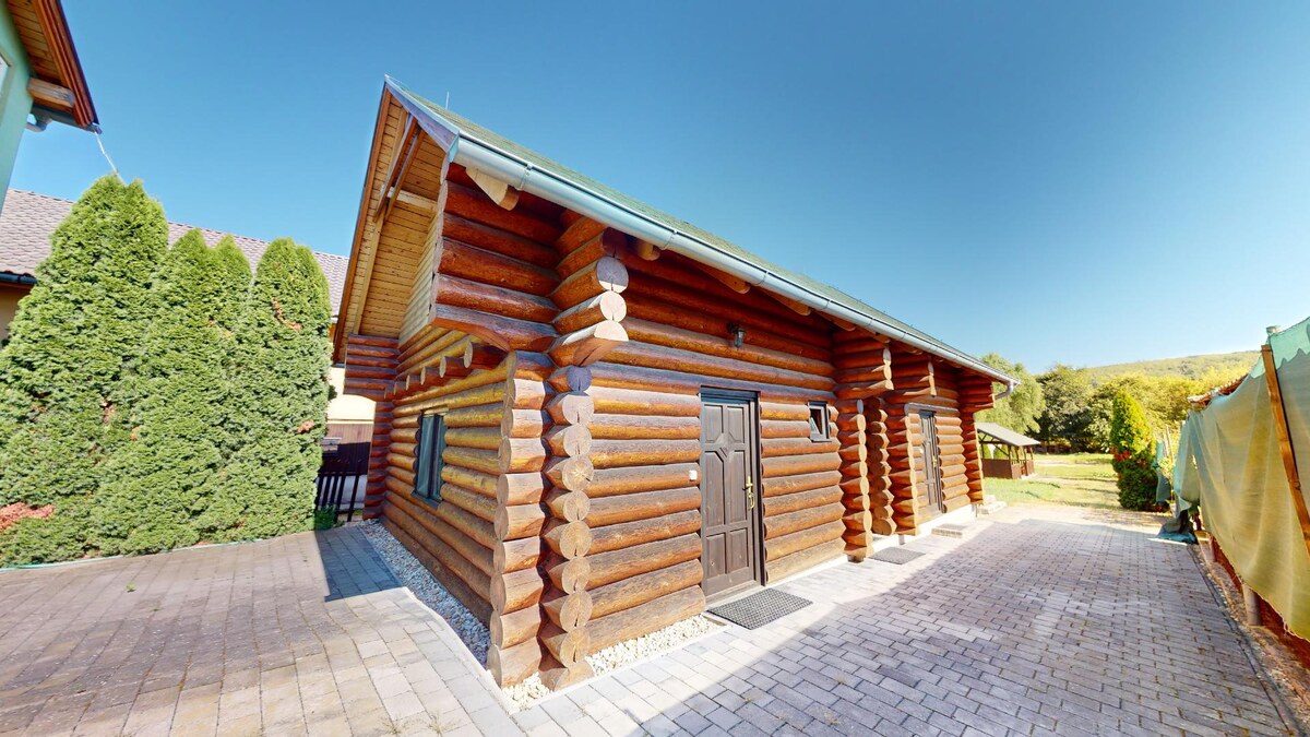 Na predaj : penzión Podhájska , 14 izieb , 46 miest,tri stavby — foto 17