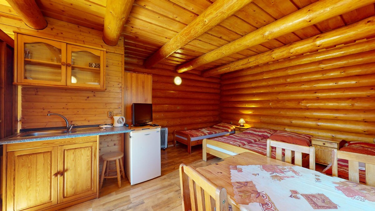 Na predaj : penzión Podhájska , 14 izieb , 46 miest,tri stavby — foto 7