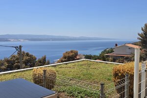 NA PREDAJ 2-izbový APARTMÁN S VÝHĽADOM NA MORE, OMIŠ — foto 10