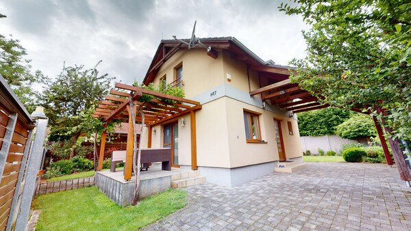 NA PREDAJ KRÁSNA CHATA PRI DUNAJI, MOČA, OKRES KOMÁRNO