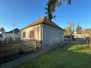 RODINNÝ DOM S VEĽKÝM POTENCIÁLIM V PRIAMOM CENTRE MESTA, HURBANOVO — foto 3