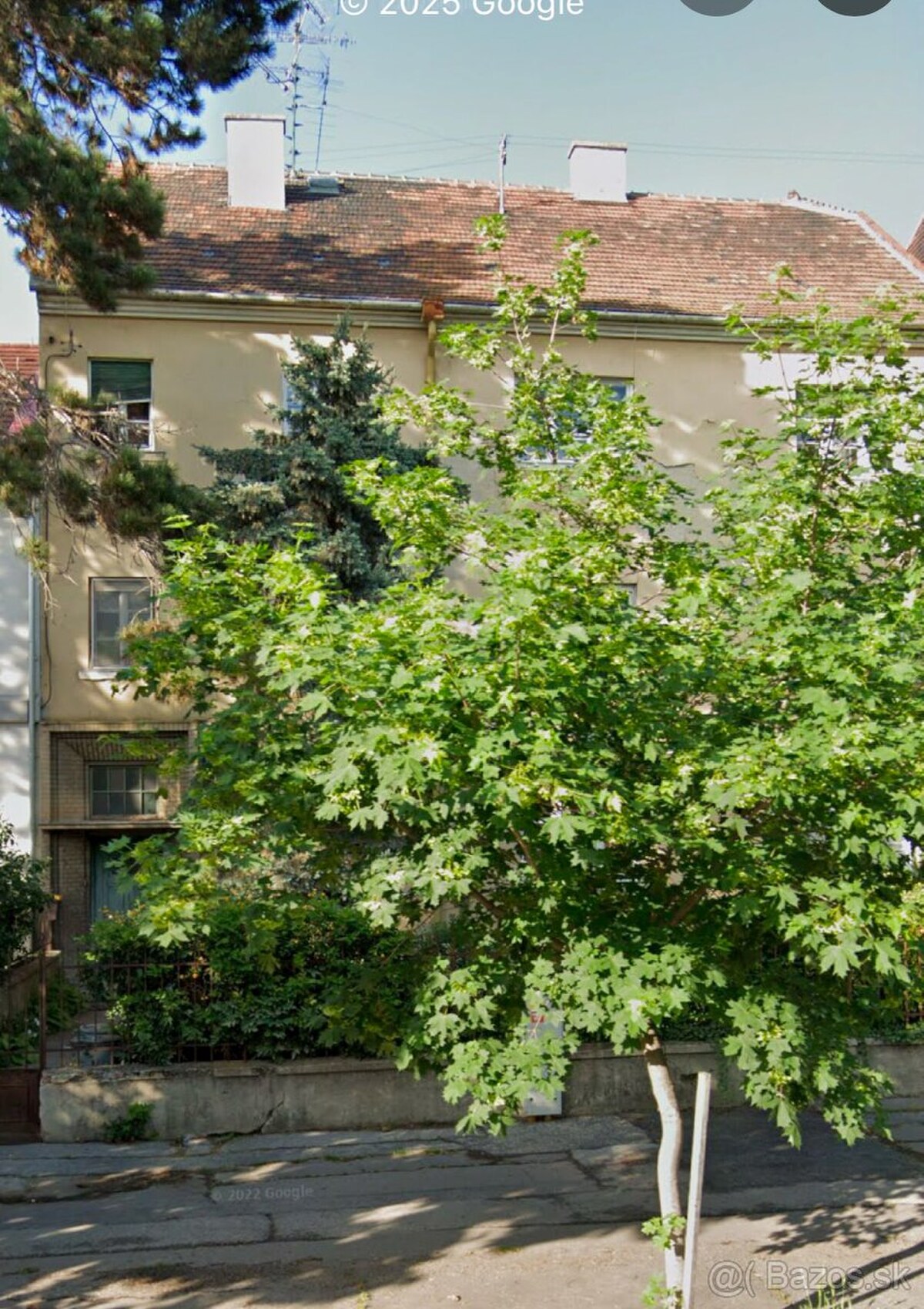 PREDAJ  5 izbový meštiansky byt v centre - KOMÁRNO — foto 10