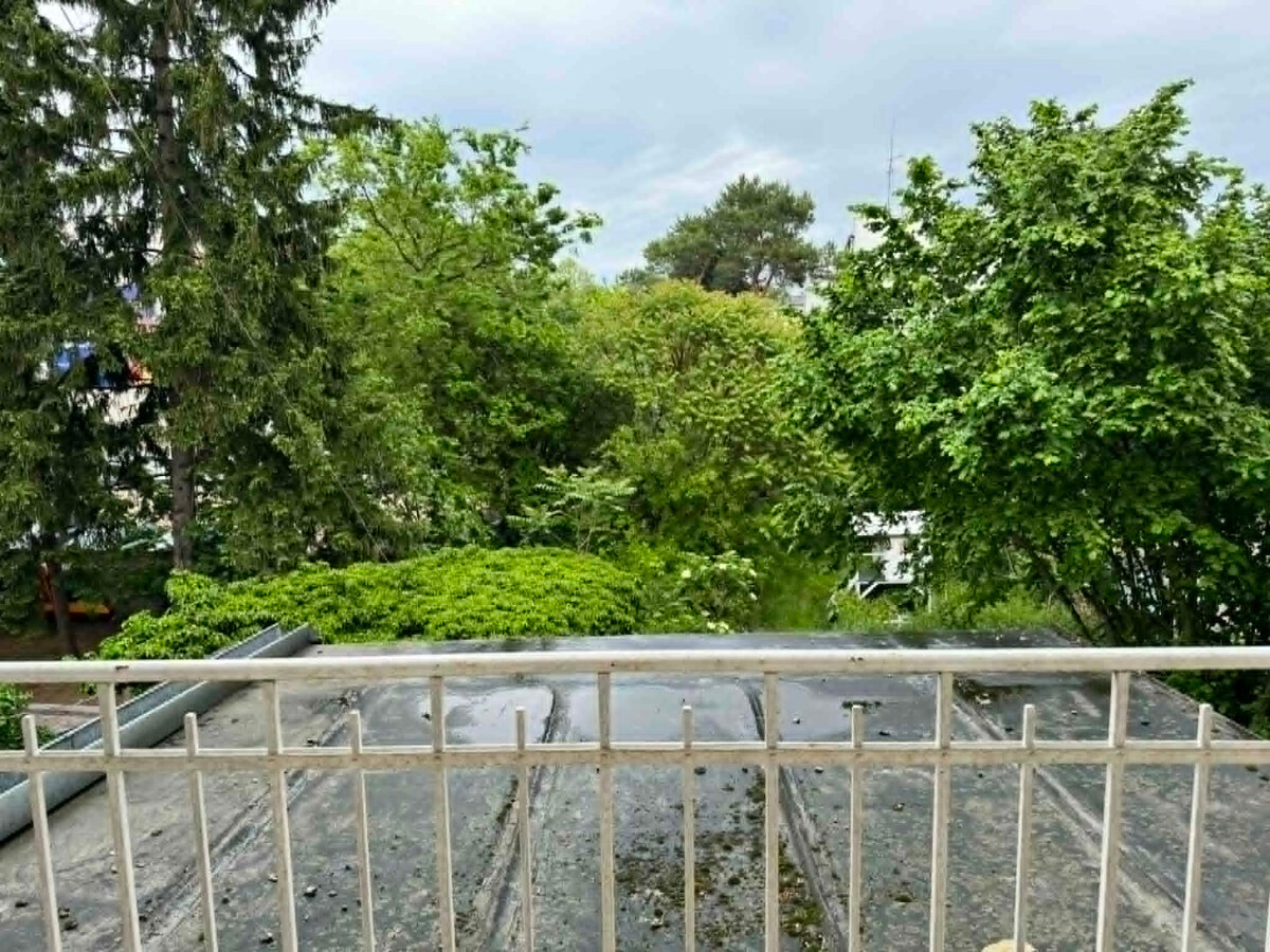 PREDAJ  5 izbový meštiansky byt v centre - KOMÁRNO — foto 9