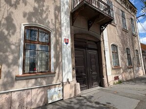 NA PREDAJ: HISTORICKÁ BUDOVA z 19. str. s pozemkom  v srdci Komárna — foto 2