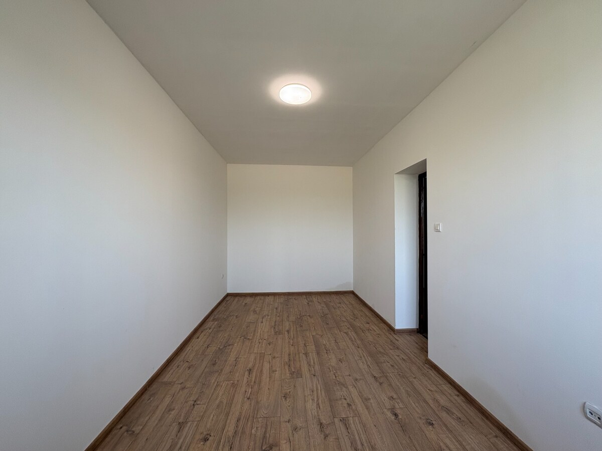 NA PREDAJ rodinný dom v Zemianskej Olči — foto 11